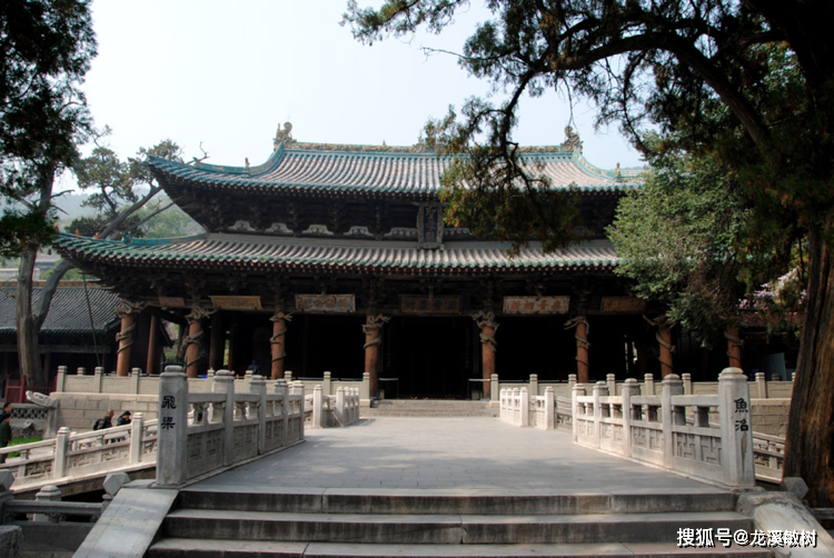 访古千佛殿 赏析山东省济南市长清区灵岩寺千佛殿的建筑与雕塑艺术