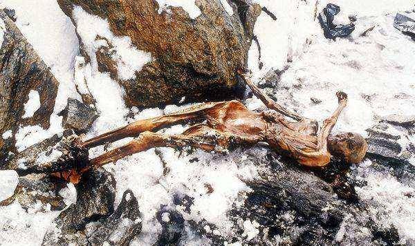 历史上那些保存完整的遗体,2000多年表情依然清晰__温