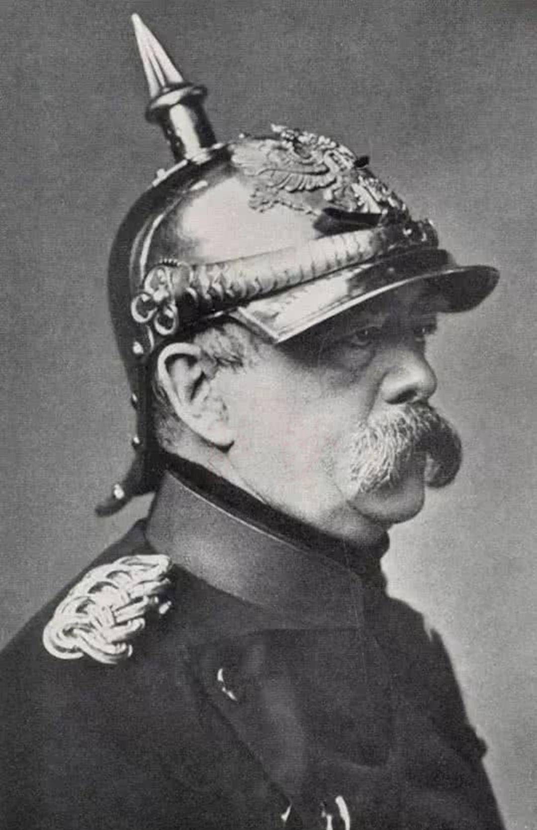 俾斯麦认为殖民地不但没用而且是个累赘,这是为什么?_德国_沙俄_俄国