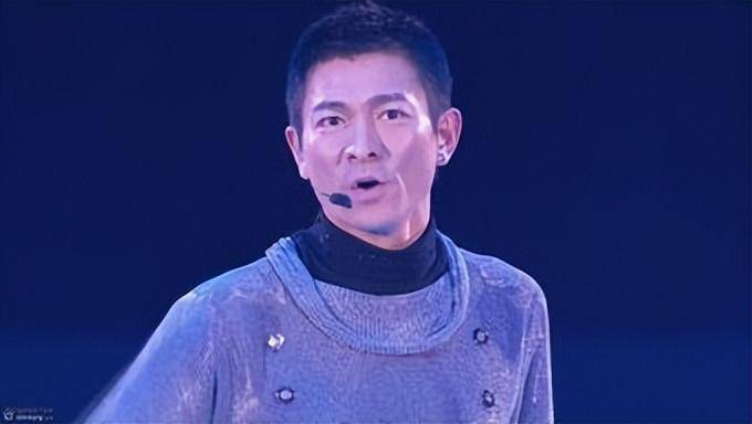 刘德华:一年被广告碰瓷84次,现又"被代言"酸菜,坚决