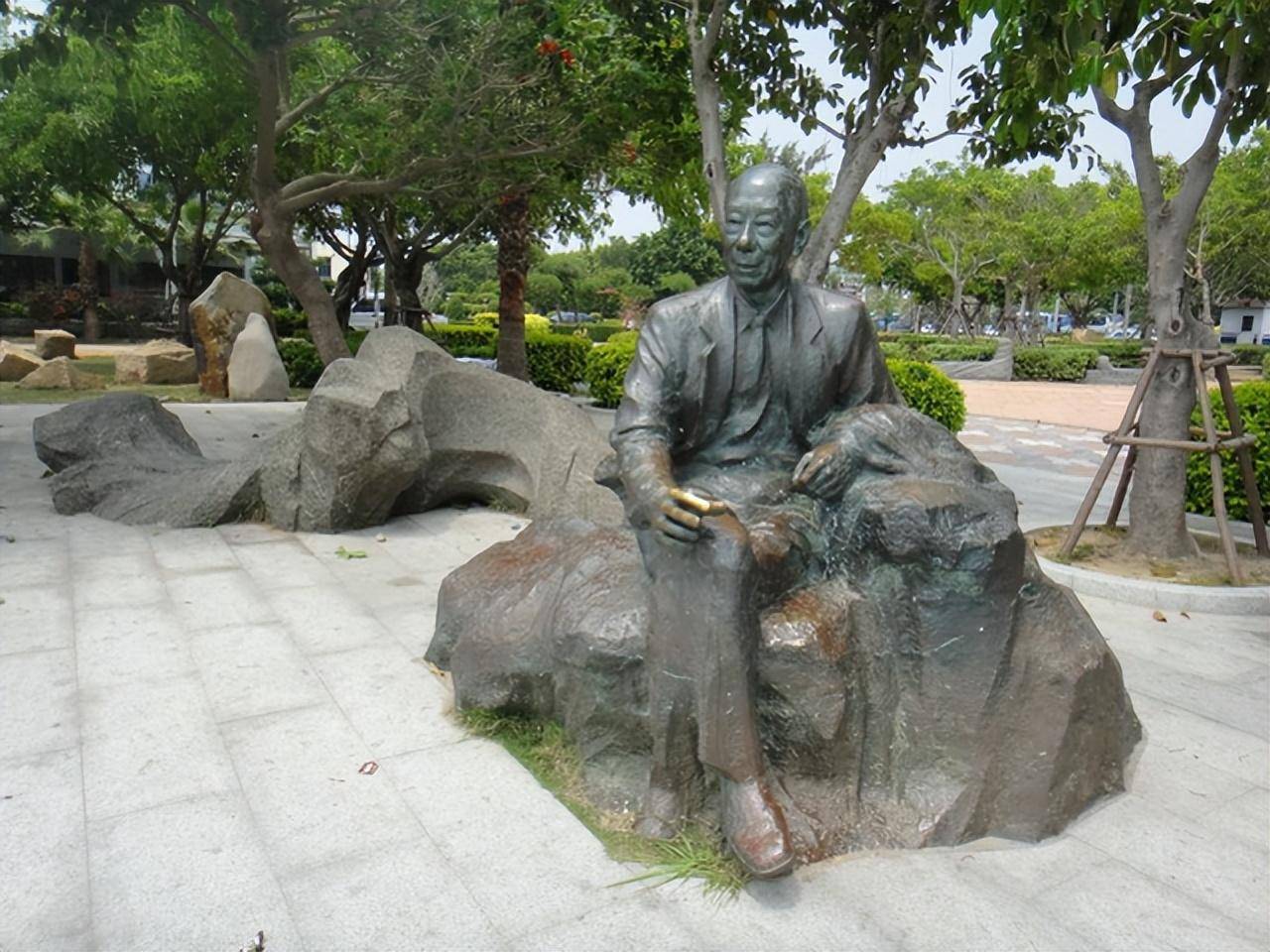 《春节序曲》李焕之:与结发妻子相爱一生,晚年患癌___