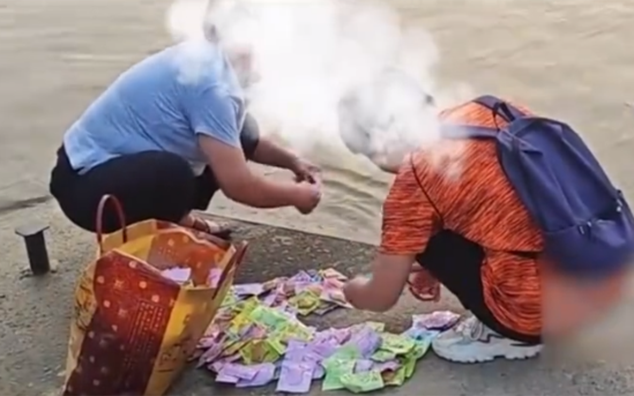 上游放生下游捞,奇葩的放生产业链,网友:绝了!放生效率最大化