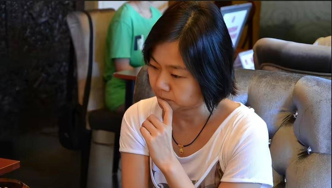 围棋王子不顾恩师反对,娶大8岁的二婚师姑张璇为妻,了