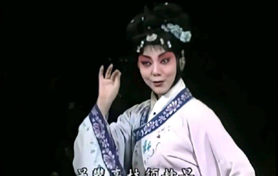 京剧各类赛事的评选对地域也有要求,李晓兰,李宏图皆