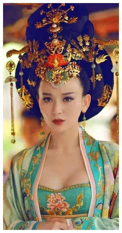 《武媚娘传奇》演员的服化道,让人感知现今古装剧的?
