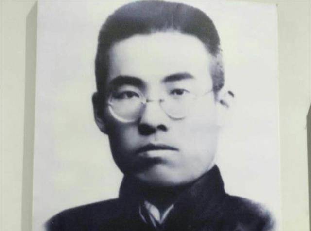 着数十年的被侵略史,在那些艰难的过往里,我们忍受着苦痛,向往着光明