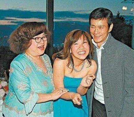 给沈殿霞三年时间,沈殿霞的回答,道出两人婚姻的真相_男人_阿秋_时候