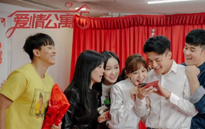 都带给了观众们不同类型的作品的,好比孙艺洲之前在《惊蛰》上的出演