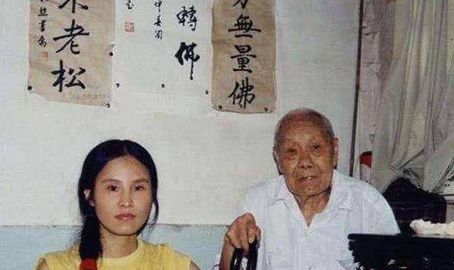 宫廷里的辛酸往事在解放后,孙耀庭向人们诉说了自己在宫廷中的故事