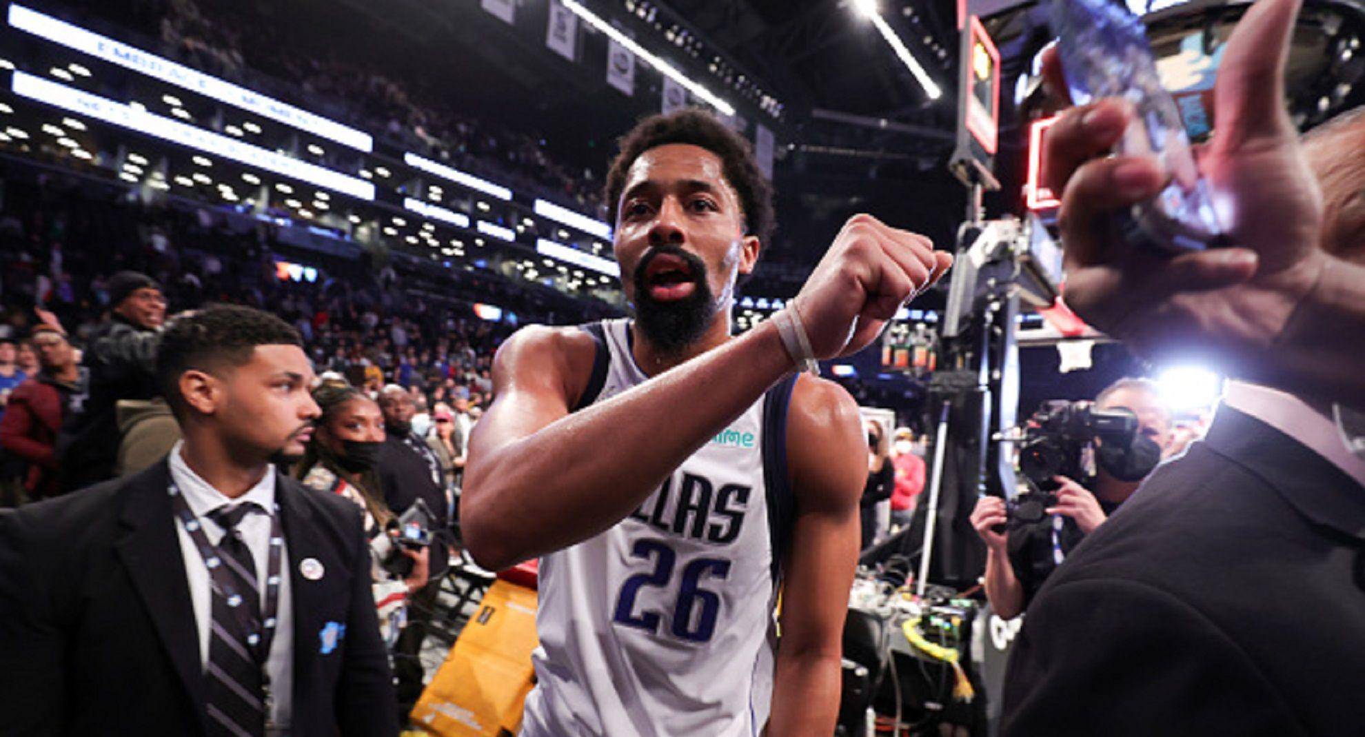 浓眉:丁威迪经验丰富 我们都知道他在独行侠时有多厉害_湖人队_的能力