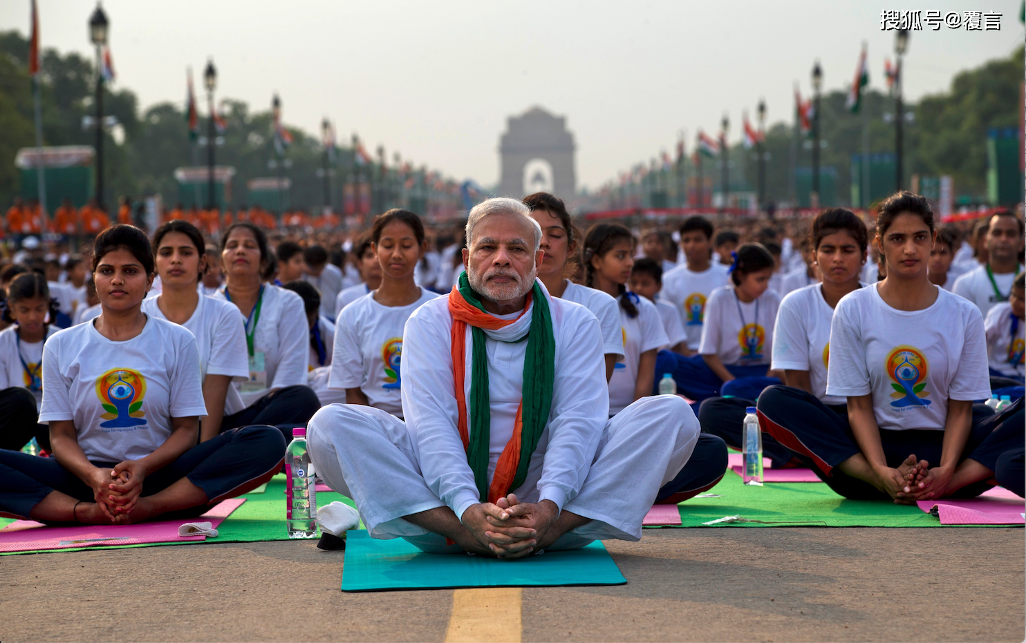 神奇的印度，到底是社会主义，还是资本主义？_搜狐网