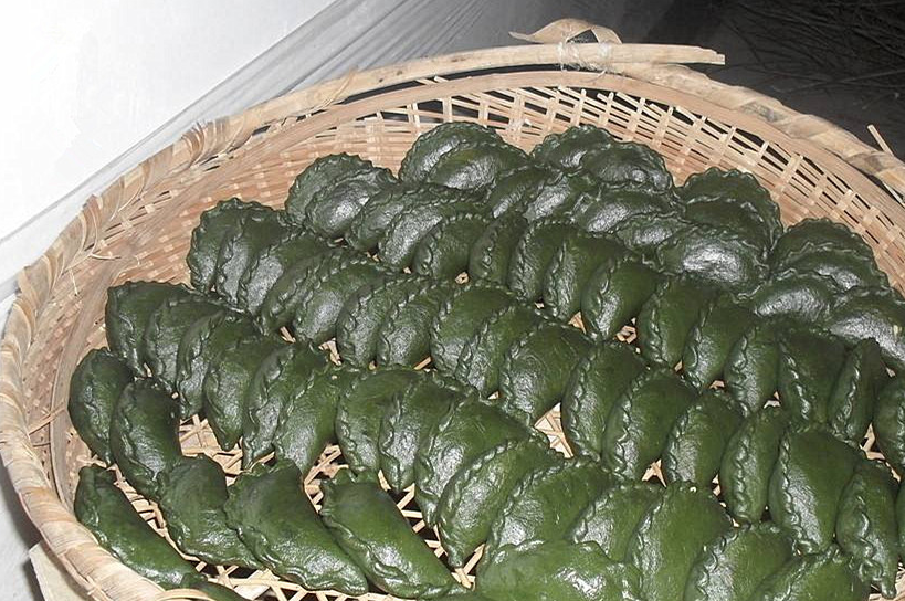 清明草其学名为鼠鞠草,也有叫鼠麴草,鼠曲草的,有些地方也叫清明菜