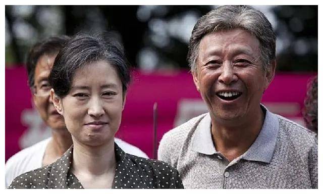 而这两个让人讨厌的角色分别由演员王宏和王永泉扮演,他们是现实生活