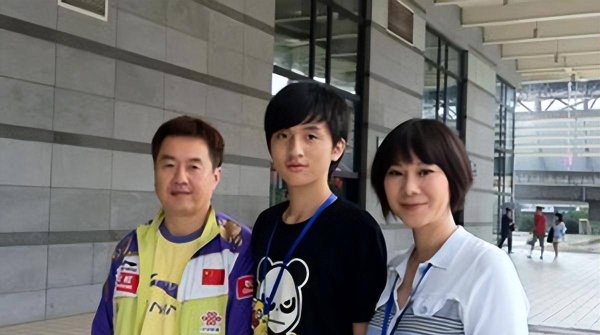 施之皓:一婚娶"乒乓女皇"曹燕华,二婚娶弟子李楠,今怎样了_生活_地方