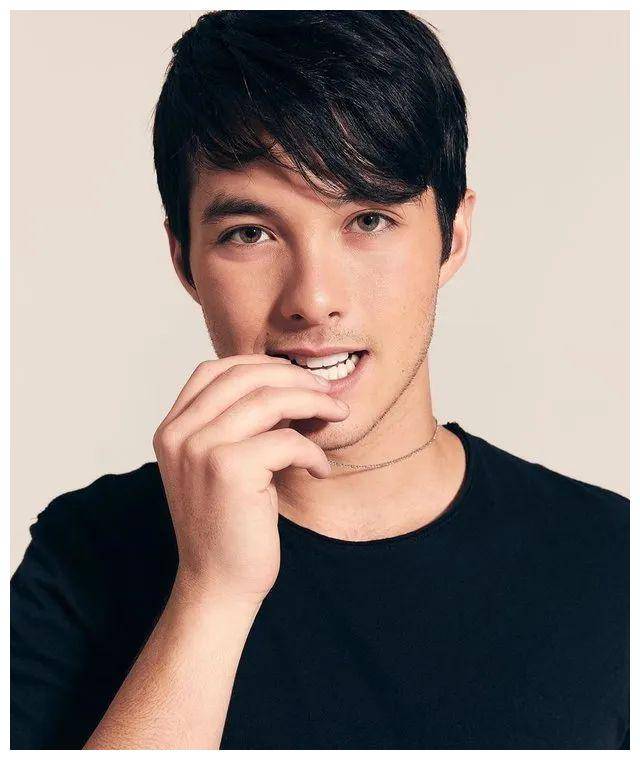 laine hardy的故事告诉我们,不论年龄,背景如何,只要心怀梦想,坚持