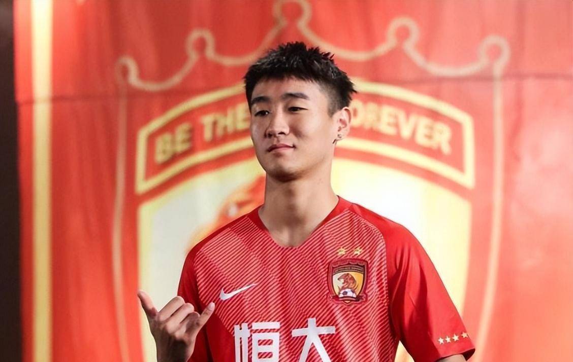 国足史上盘带技术最好的前五球星,陈涛第2,韦世豪第5