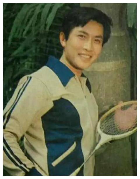 的诸葛孔明,唐国强因为"诸葛亮"这个角色成功摘下了"奶油小生"的帽子