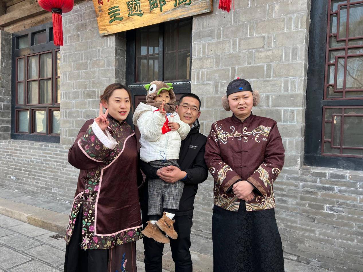 乔家大院过春"囍"年 16万人"回家"享年味_文化_中国_游客