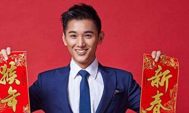 能文能武的他,拥有着特别深厚的武功功底,真是深藏不