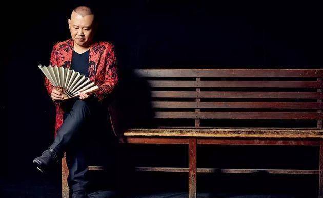 郭德纲:三闯北京人嫌狗说,十载风雨终见花团锦簇,百万