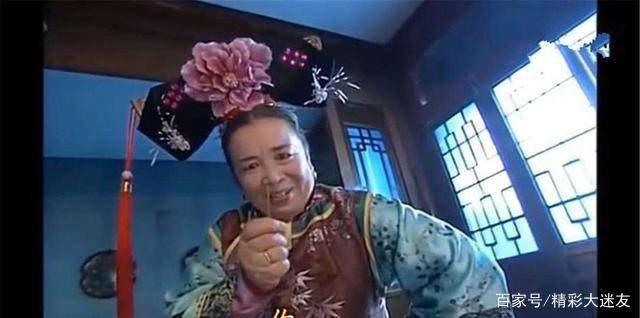 心狠手辣的容嬷嬷年轻时是校花?看了照片后,网友直接!