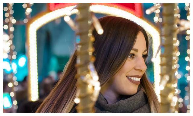 不可思议的是……_赵薇