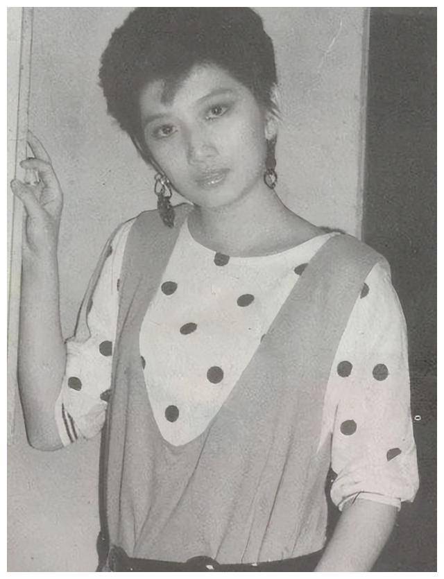 刘玉璞是上世纪八十年代最火的女演员之一,代表作有《三闯
