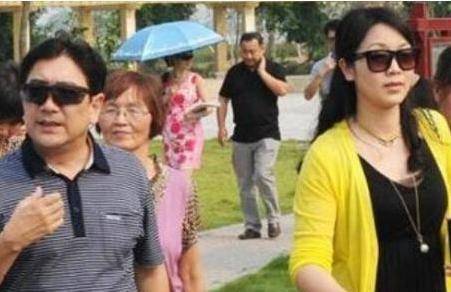 水均益:与妻子相爱16年却以分手收尾,转身再娶小13岁