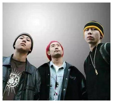 经过筛选,最终剩下了50位适合参加的rapper.