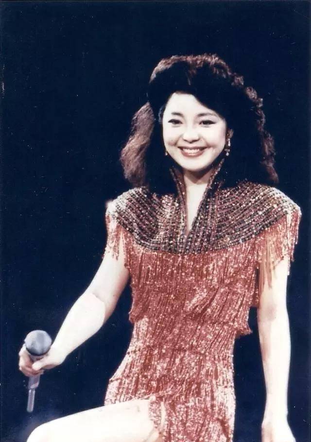 华语乐坛"殿堂级"女歌手:韩红进不了前五,徐小凤屈尊第二_谭晶_郭兰英