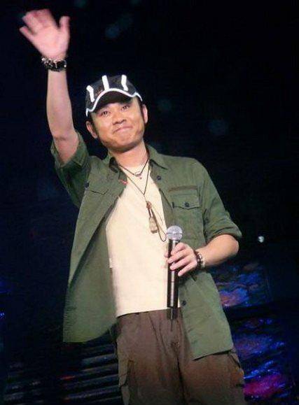 他曾红遍全国,3年写3000首歌,不料被那英