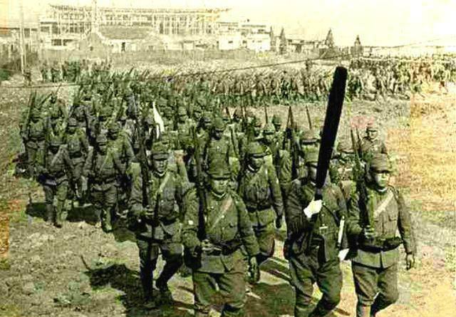 (六)三十六师,宪兵部队及直属诸队,依次渡江,先向花旗营,乌衣附近集结