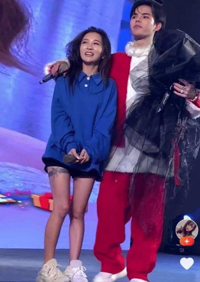 看到出镜收入时,小丑竟然是我自己_热度_网友_何婧婧