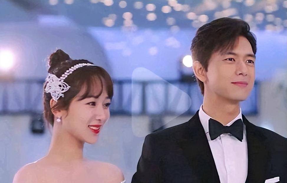 杨颖账号全面解封重回娱乐圈,新作与李现合作引人期待_张嘉倪_未来