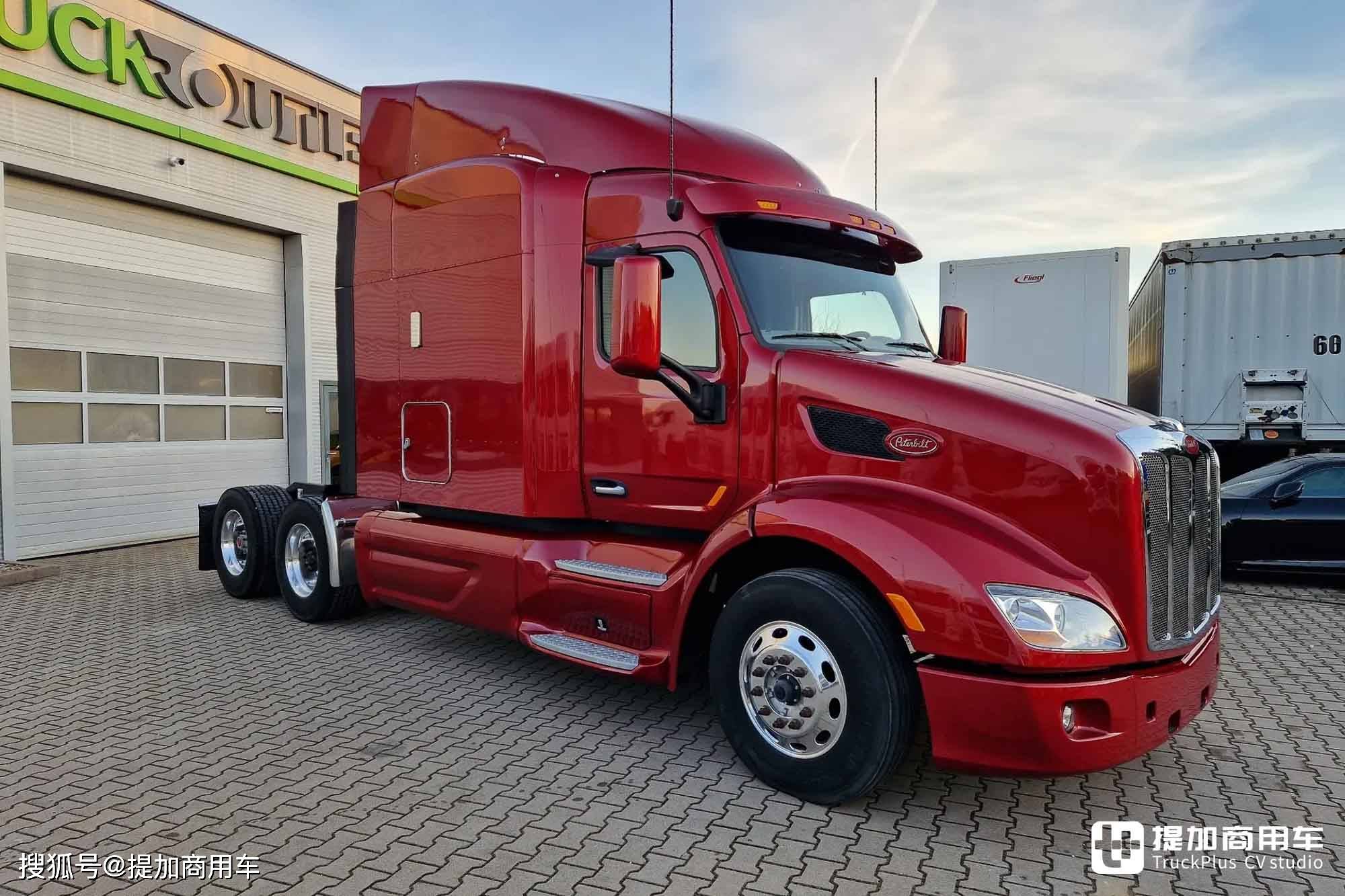 11年服役,仅行驶21000公里,荷兰达夫官方购买了这台美国长头卡车?