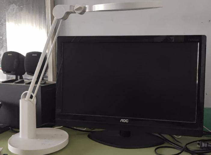 学生应该用什么灯?最适合学生使用的五大优质护眼台灯推荐