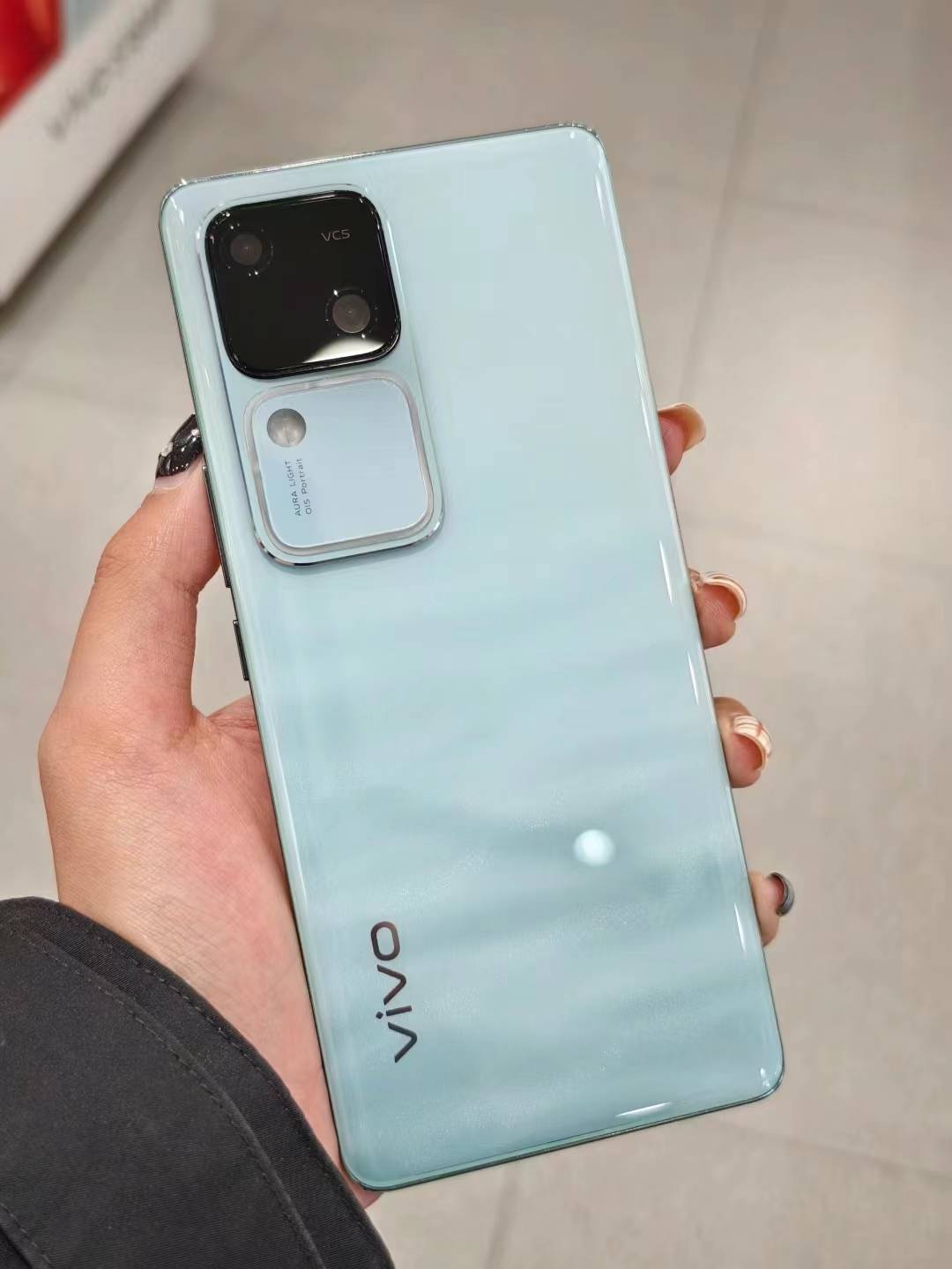 vivo s18 pro和vivo x100:价格更低是否性价比就更高?_手机_配置_性能