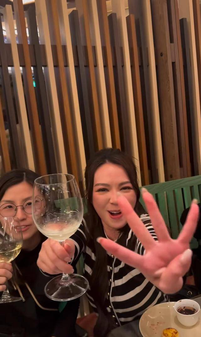 tvb女星庆功宴喝到失态!