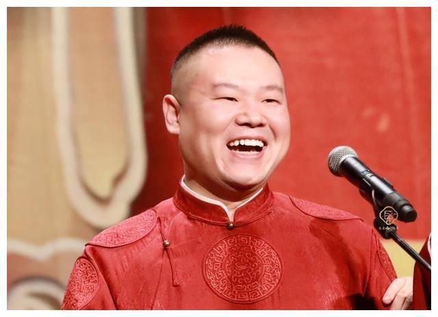 岳云鹏频频出错,仍然登上春晚舞台,底气何在?_表演_失误_相声