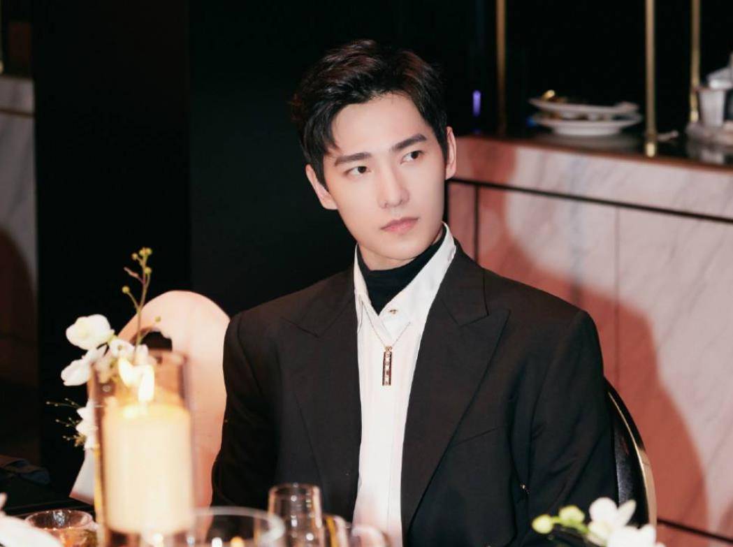 导演苏有朋在指导电影《左耳》时就给予他超高的评价.