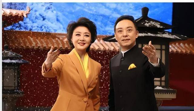 "锦鲤"团体丑闻1998年,中国戏曲学院的两位京剧演员李胜素,于魁智联手