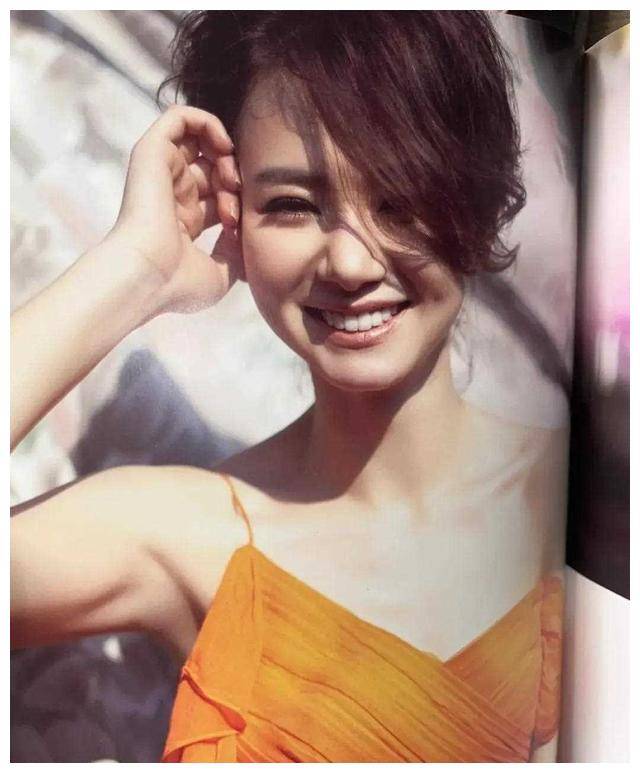 戚薇初出道那会儿美如仙女!,惊艳早期海报._才华_成功_梦想