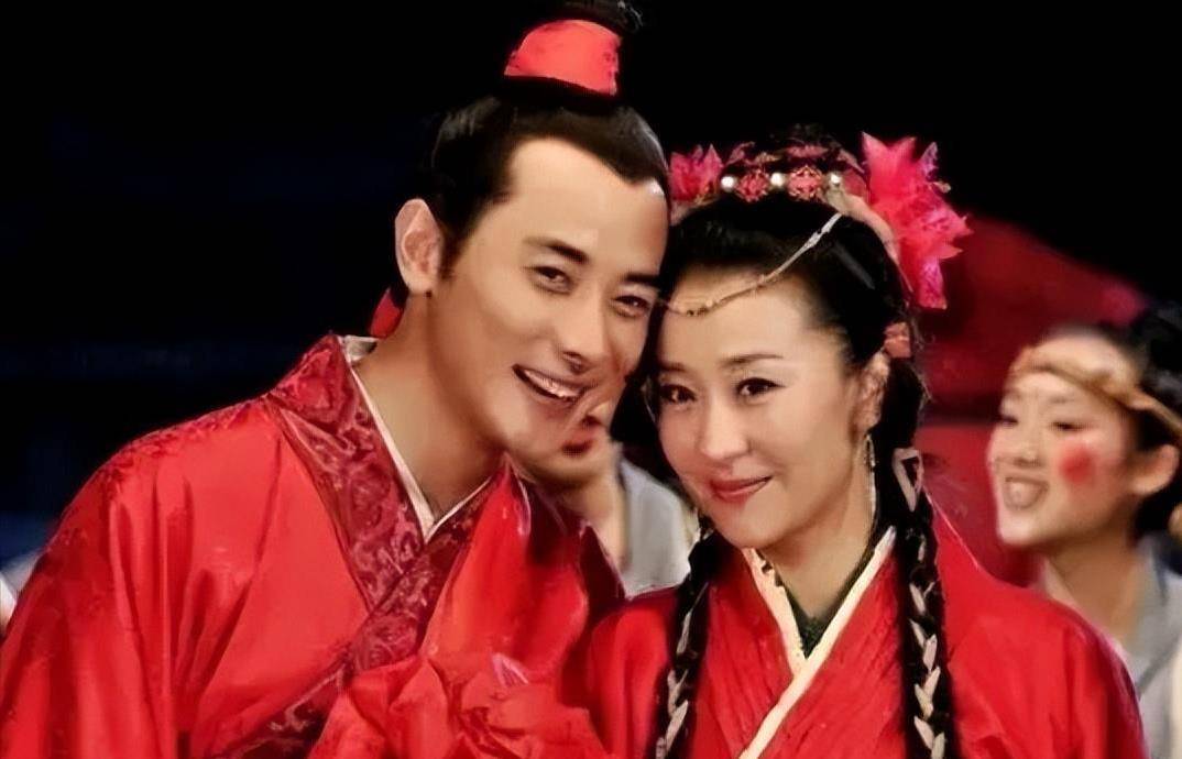 苗圃与罗晋分手10年:她嫁二婚富豪生龙凤胎,他娶唐嫣做爸爸