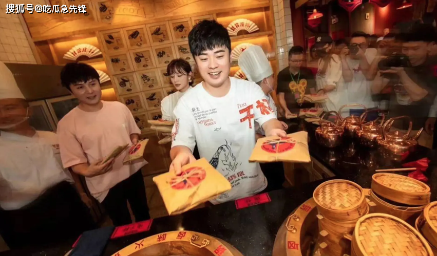 跟自己的初恋女友高调结婚后,受《奔跑吧兄弟》的邀约成为这档节目的