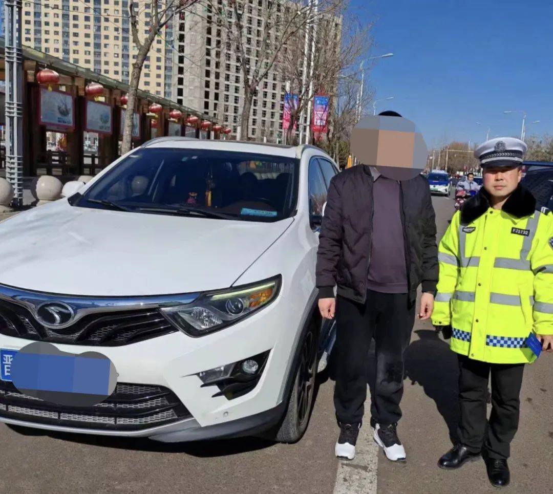 2月16日(大年初七)14时50分,静乐县静汾西路.