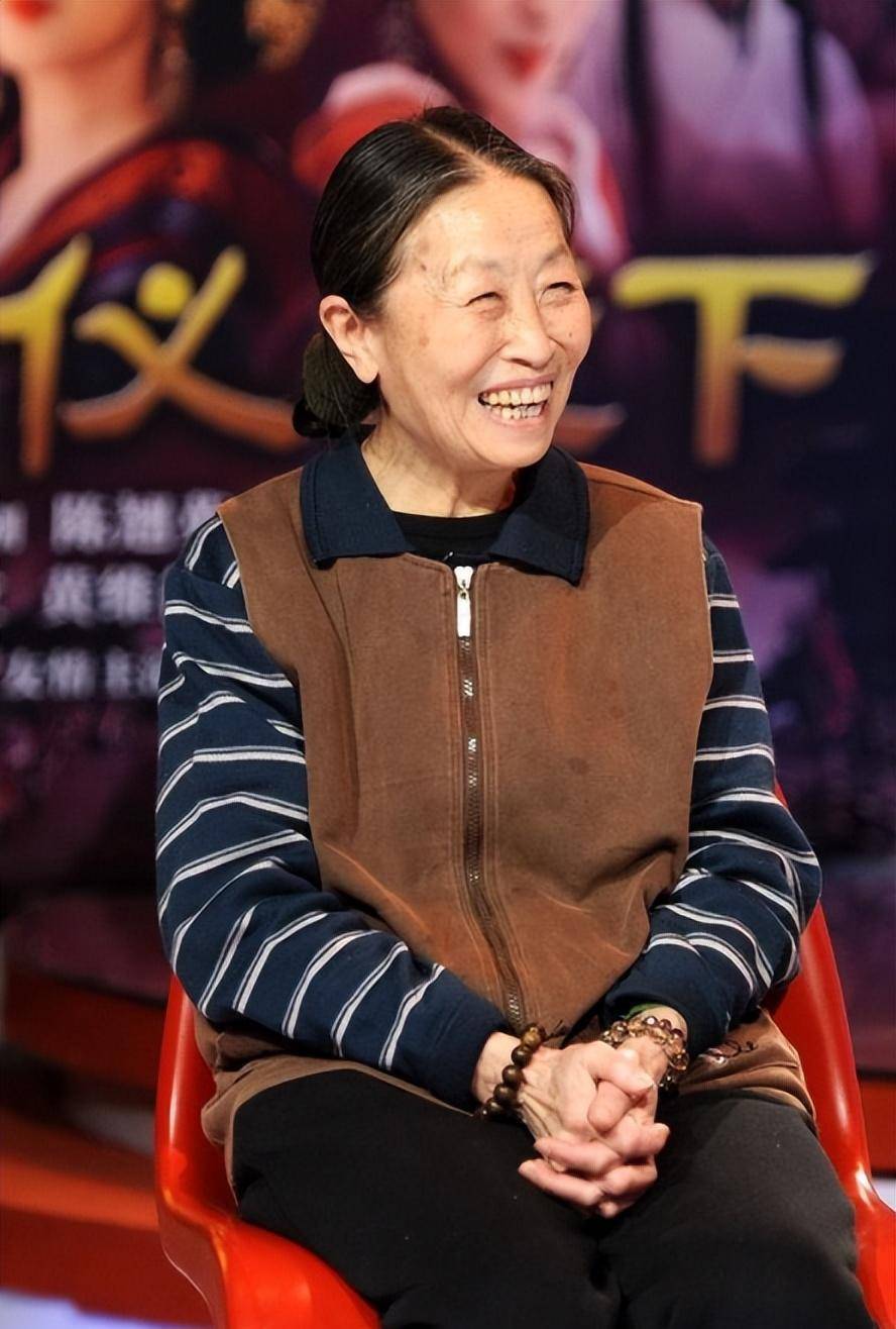 "丑娘"张少华:貌丑心更丑,年少时做恶,以致晚年双眼常含泪水_吴欢