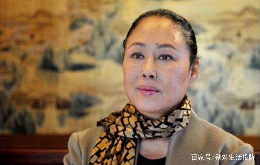 斯琴高娃嫁国外33年,前夫快被遗忘,儿子就是我们都