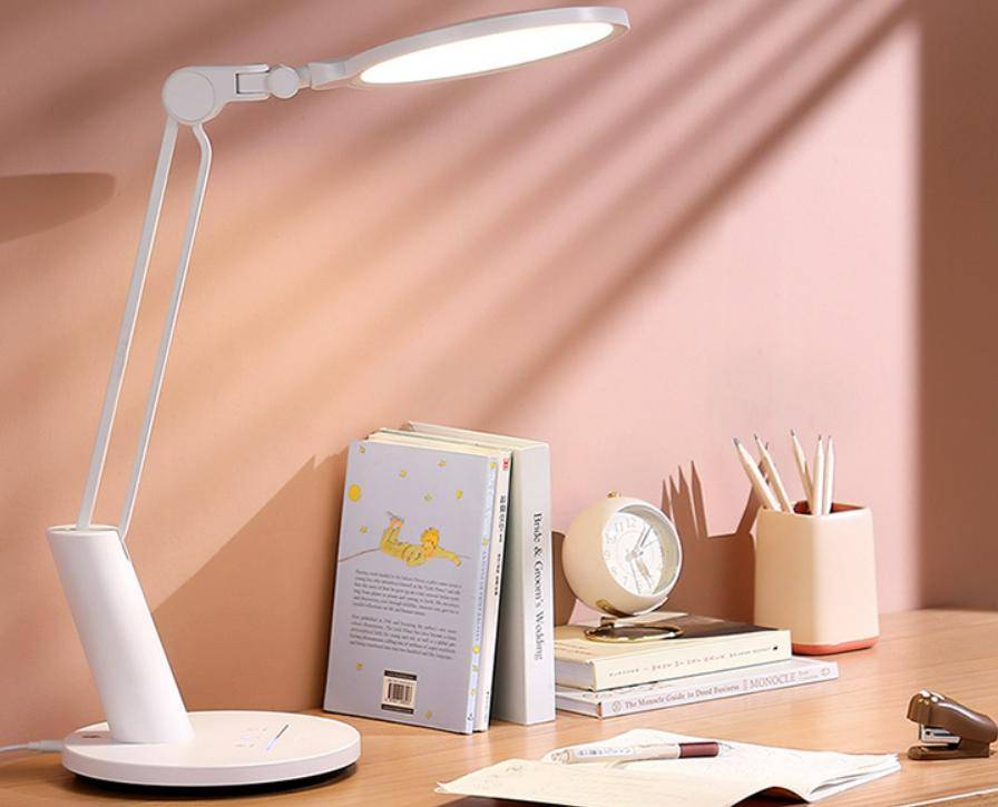 孩子看书用白光还是暖白光好呢?专业实测五大口碑护眼台灯