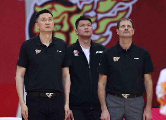 破鼓众人锤!"4宗罪"直指杜锋 朱芳雨,董瀚麟"化身"c罗