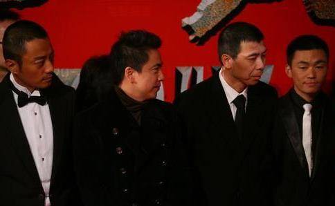 15年无合作,颁奖礼上愤而离席,邓超和冯小刚的多年